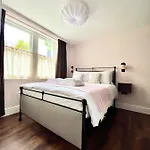 Redland - 2 *