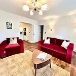 Апартаменты Redland - 2 *