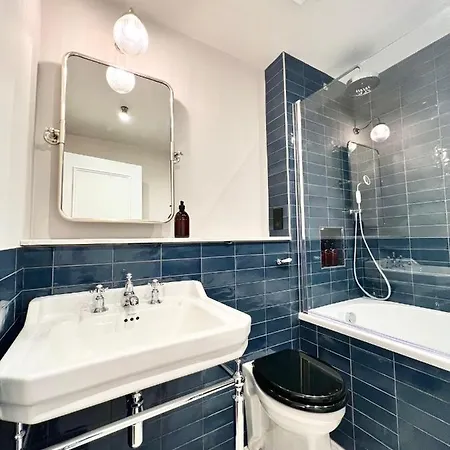 Redland - 2 Apartment *