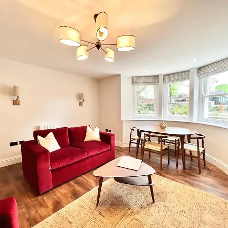 Redland - 2 Apartment *