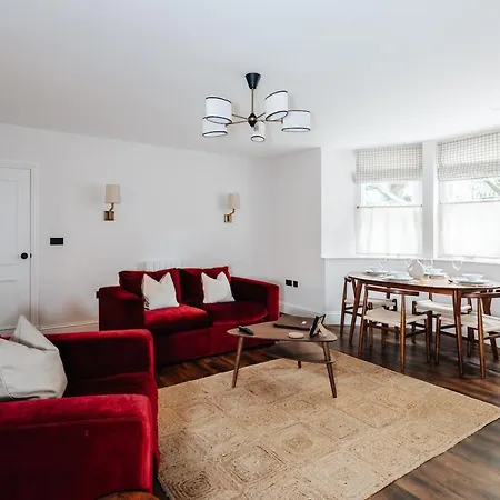 Redland - 2 Apartment